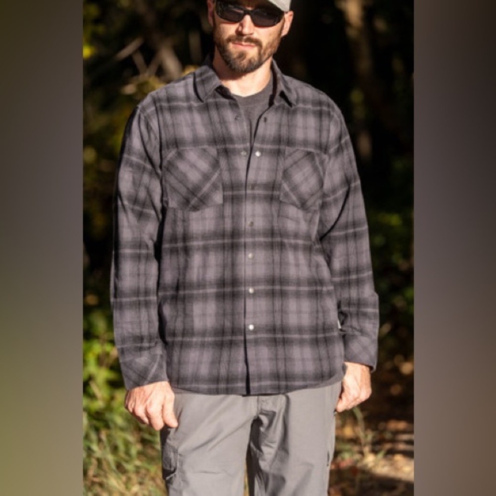 LAPG Men's Button Down Core Flannel‎